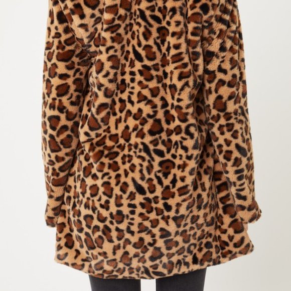 *ONLY 1 LEFT* Open Front Leopard Print Faux Fur Teddy Coat - Picture 10 of 10